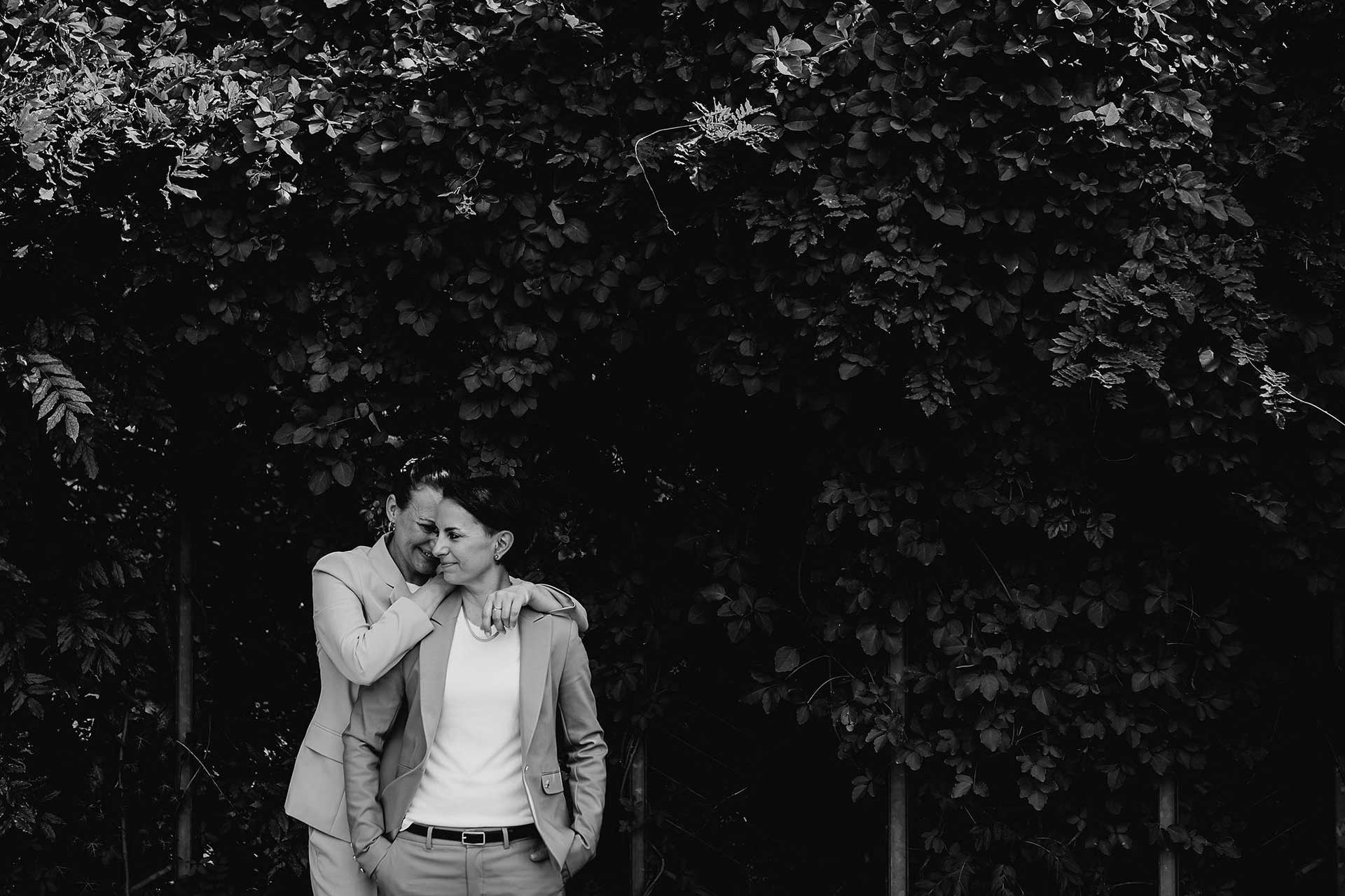 Bräutepaar an ihrem Hochzeitstag