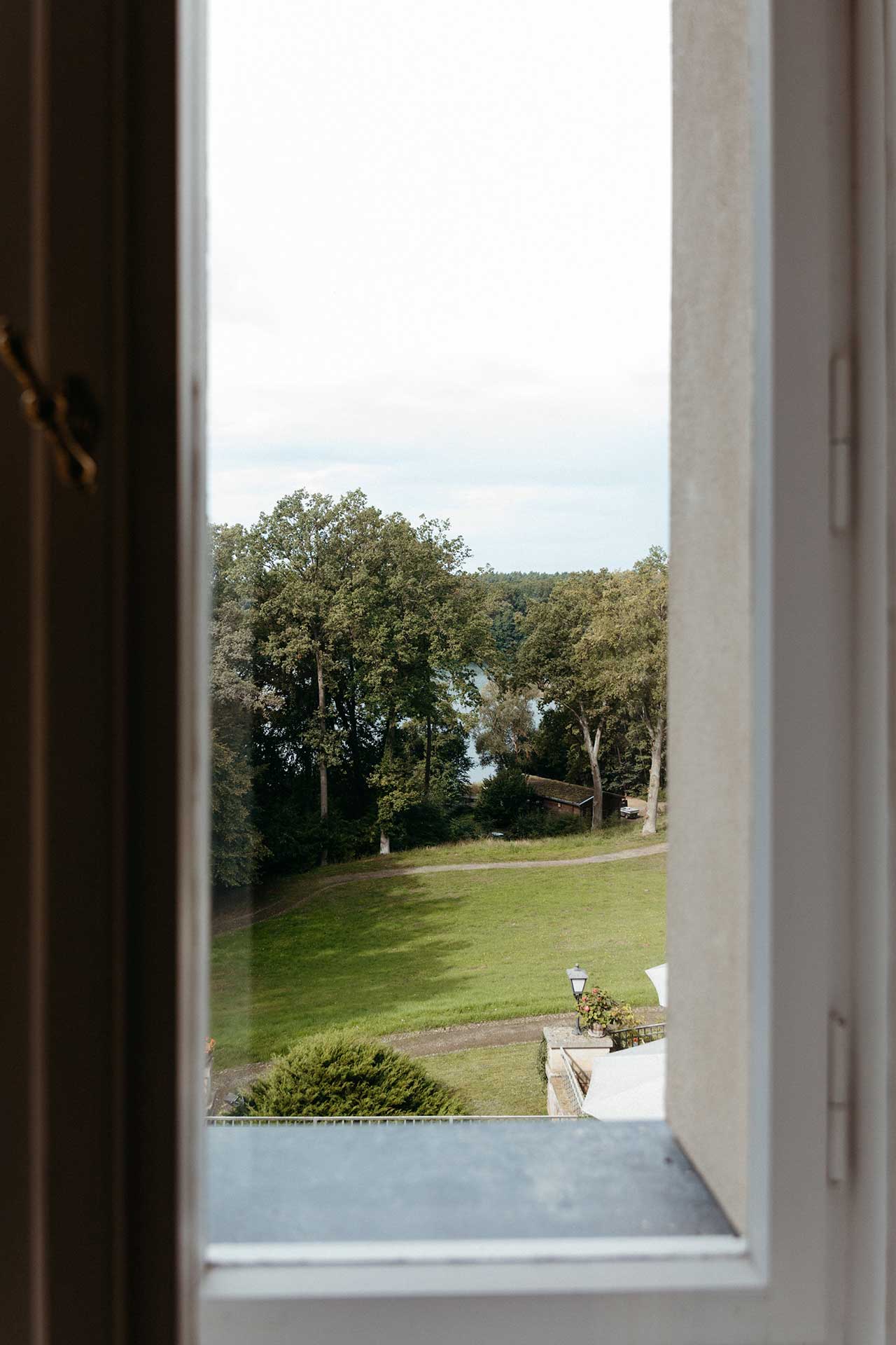 Seehaus am Wasser in Schloss Liebenberg – Ambiente für elegante Hochzeiten