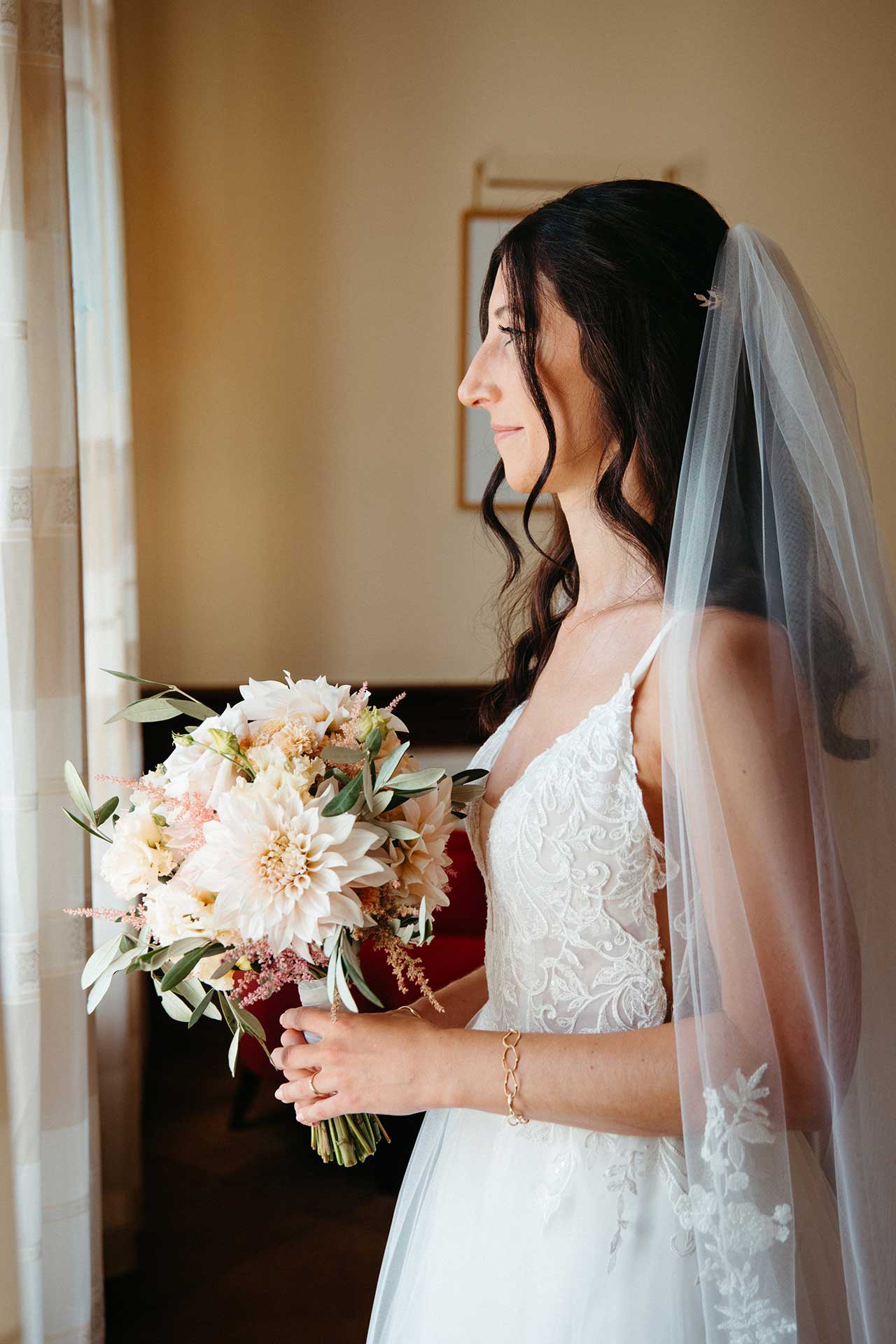 Zeitlose Bridal Details – Fotografiert von Laura-Sophie Jung