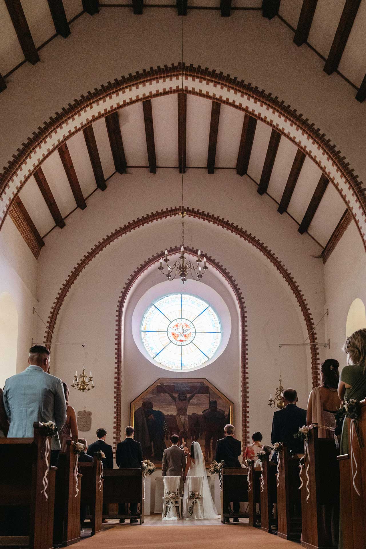 Der Segen des Paares in der Kirche von Liebenberg – ein stiller, berührender Moment